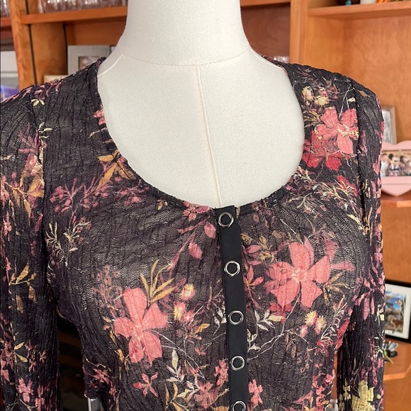 Free People Angelina Floral Long Sleeve Top - Black and Pink XS EUC - Picture 7 of 13